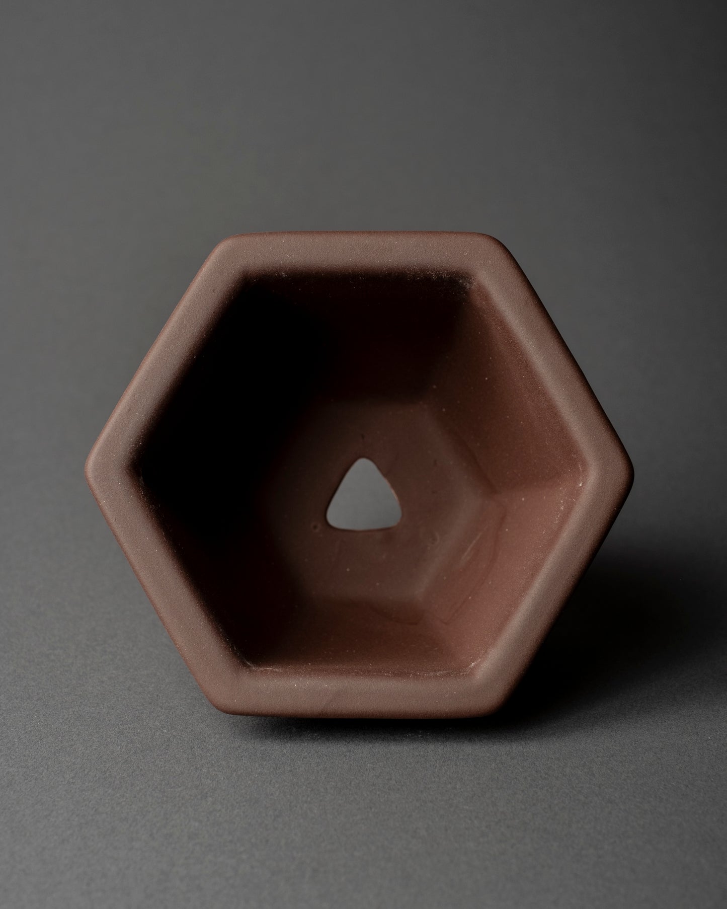 konect nos pot M Charcoal